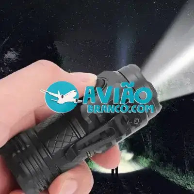 Mini Lanterna Pequena Portatil LED Recarregável Fornecedor Atacado Caixa Fechada